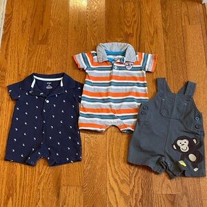 Carter’s Baby Boy Romper Bundle size 6 months 3 outfits!